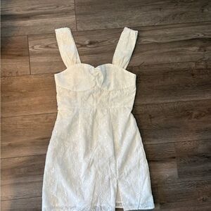 Elegant White Lace Dress